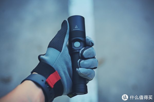 光剑在手,黑暗你走——纳丽德L10MAX白激光手电