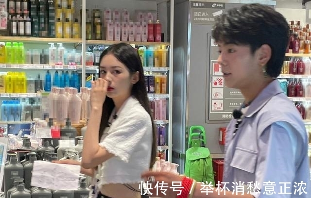 常駐嘉賓|《中餐廳5》路透，周也丁真逛超市顏值扛打，姚安娜蠻腰搶鏡