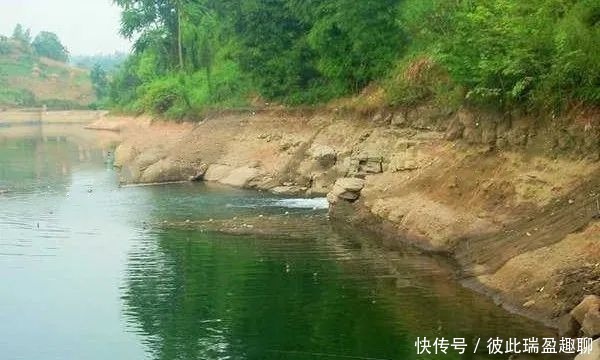 钓位|野钓选钓位,民间有“另类”经验,位置这样选,都是鱼扎堆的地方