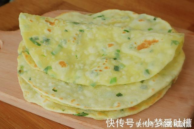 面粉|我家面粉从不蒸馒头，教你特色吃法，葱香味十足，家人都夸好吃