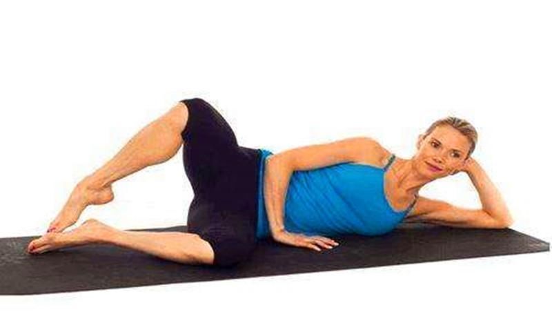 双腿|居家翘臀养成计划，徒手+弹力带动作，让你练出饱满翘臀