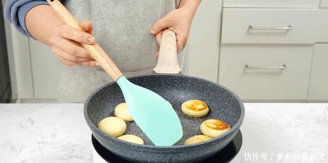 养胃|山药别再蒸着吃!做成山药小饼,香软解馋还能养胃!