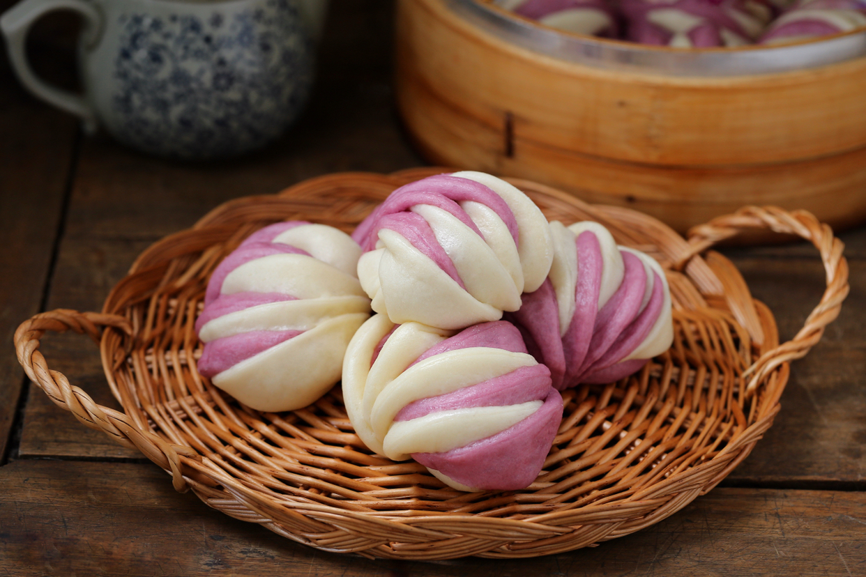 无需任何技巧就能做出双色花卷，层次分明、暄软香甜，漂亮极了！