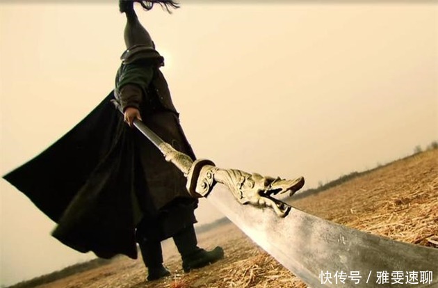 资格|大刀关胜自称关羽之后，为什么说连给关二爷提鞋的资格都没有