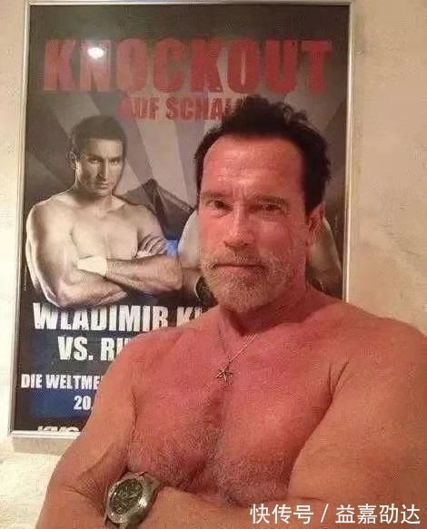 风潮|73岁帅气大爷,身材强壮肌肉有型,可谓是引领一代人的健身风潮