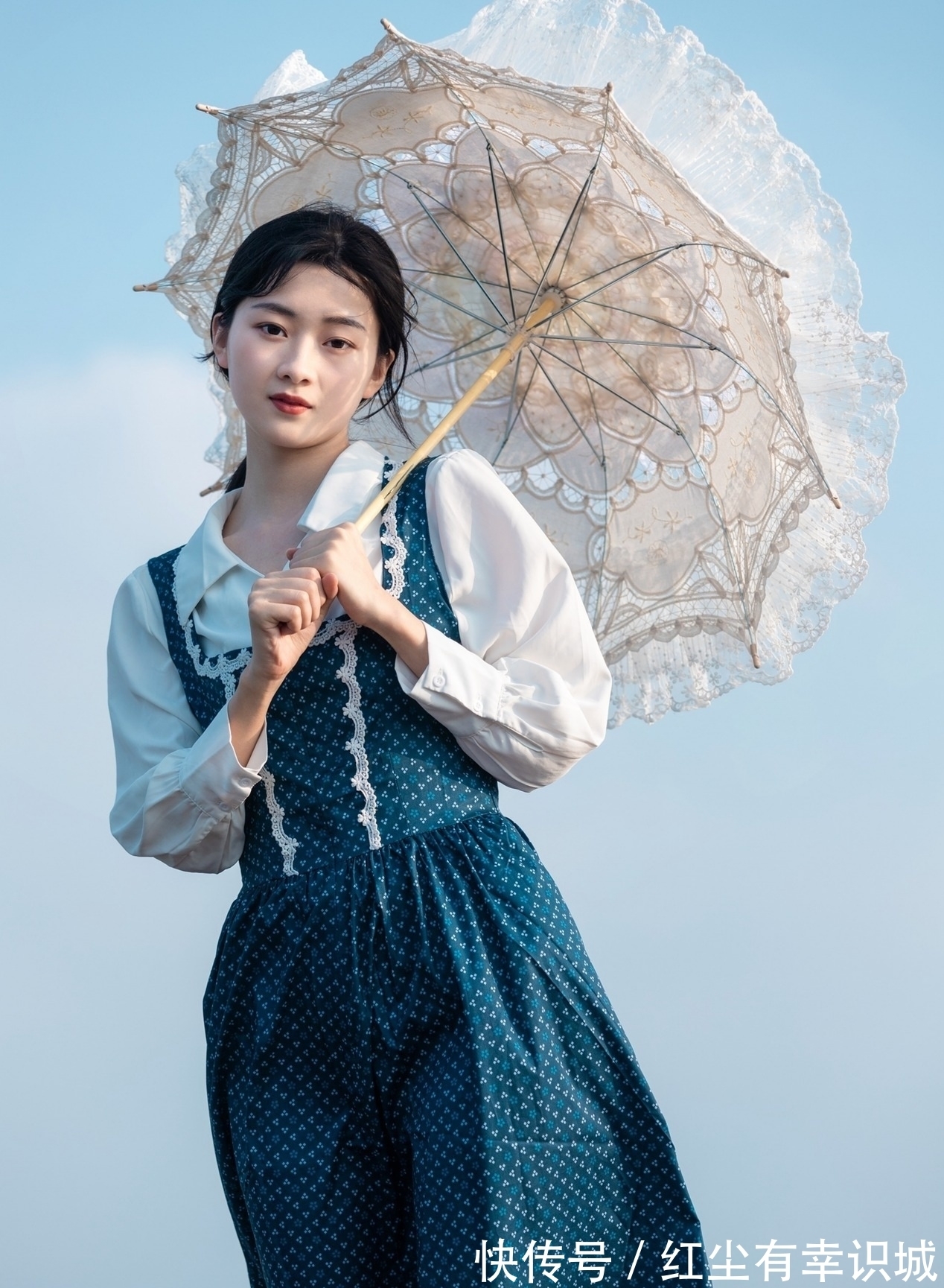 gt$七绝·十四首丨伊人会意将身倚,敢向阶边共夜深