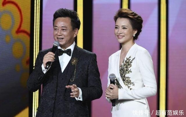 央视|主持了21年春晚反被抛弃得知离开原因后网友都拍手叫好