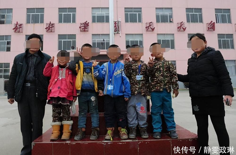 5胞胎宝宝姓“李”,给娃上户口时,户籍人员惊呼:是亲生的吗?