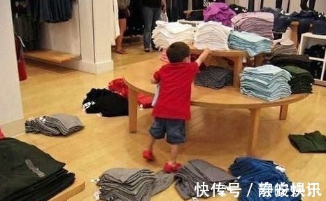 贴纸|宝宝撕开床头贴纸,却收获了“意外惊喜”,这算不算将功补过