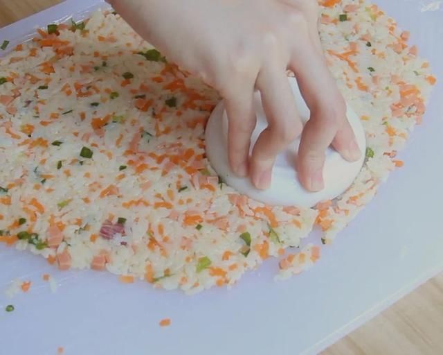 早餐|剩米饭这样做早餐,喷香焦脆,大人小孩都爱吃