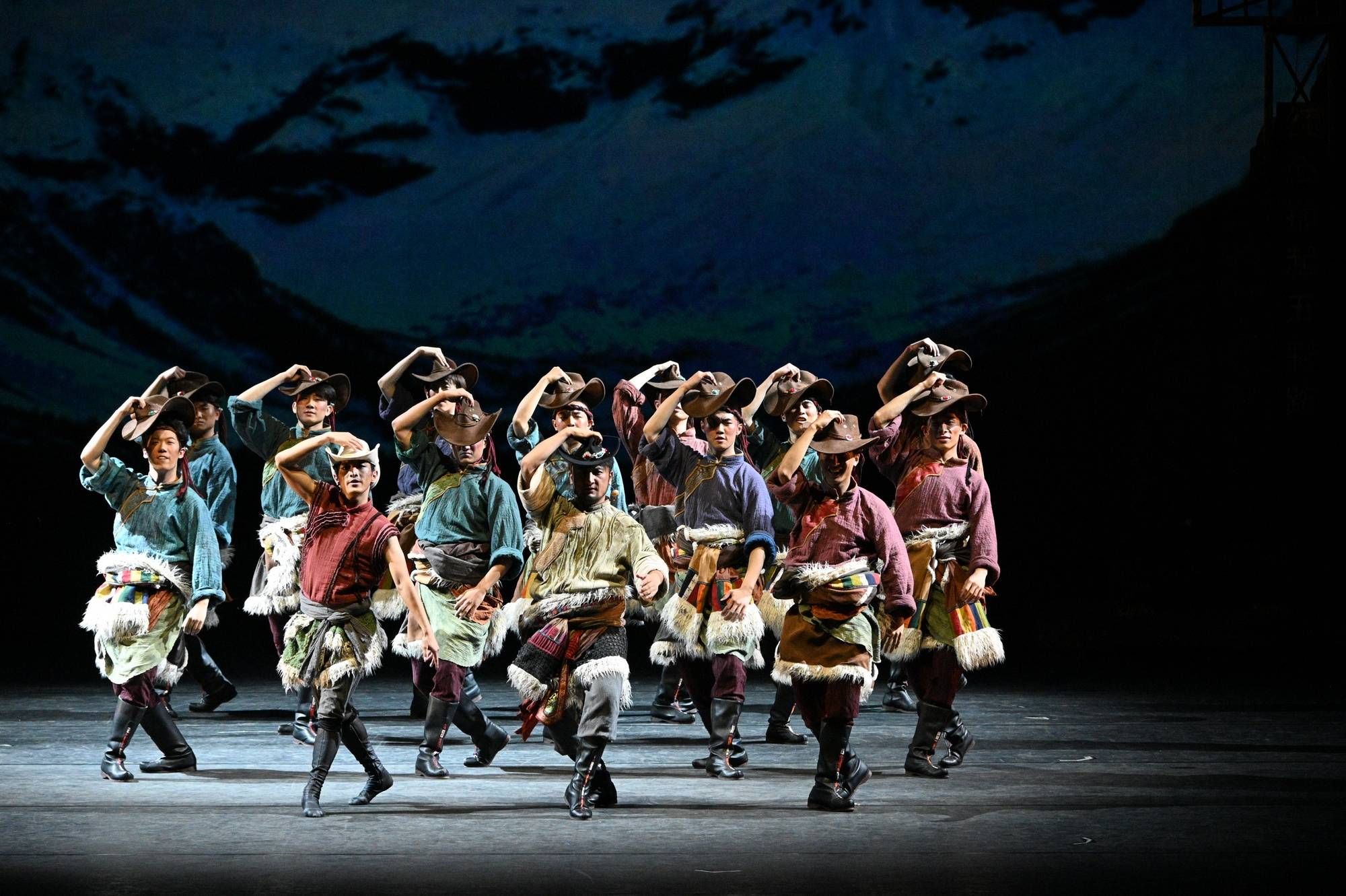 国家大剧院|打造主旋律“爆款”,舞剧《天路》讲述青藏铁路动人故事