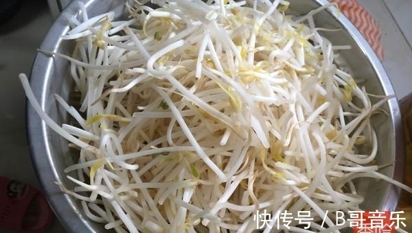 常吃|女人40岁后,要常吃它,淡化雀斑,护肤清脂,越吃越年轻