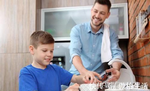 父母|李玫瑾养男孩的家庭,这3件事父母越“舍得”,儿子越有本事