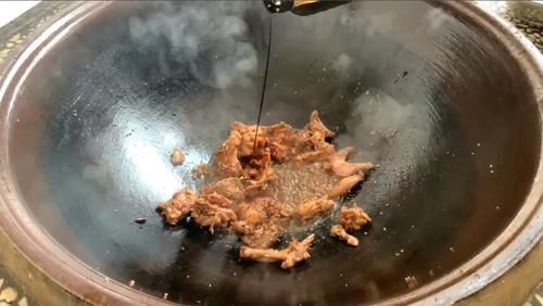 铁锅|此肉，再贵也要吃，是菜又是药，家人常吃脾胃好，我家一周吃4次！