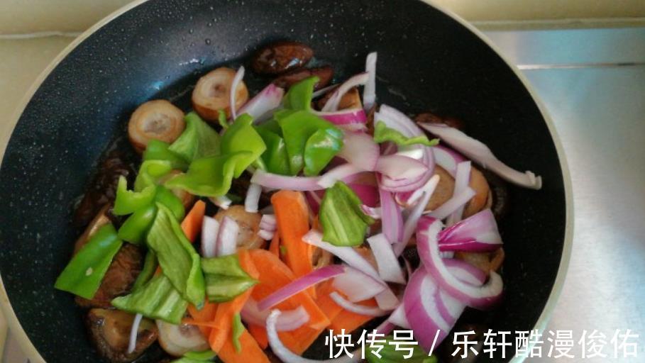 秋季,吃鸡肉鸭肉不如它,8分钟出锅,老少皆宜,营养又解馋