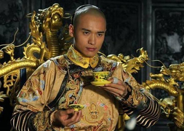 像是|康熙真实面貌奇丑无比?300年前一幅油画还原真相,像是一个老外