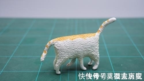 小猫|全球的猫都想屏蔽这个日本人,他到底做了多少沙雕手办?