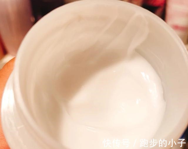 敏感肌|敏感肌修复必备雅漾喷雾舒缓,薇诺娜消除红血丝,珂润无限回购!