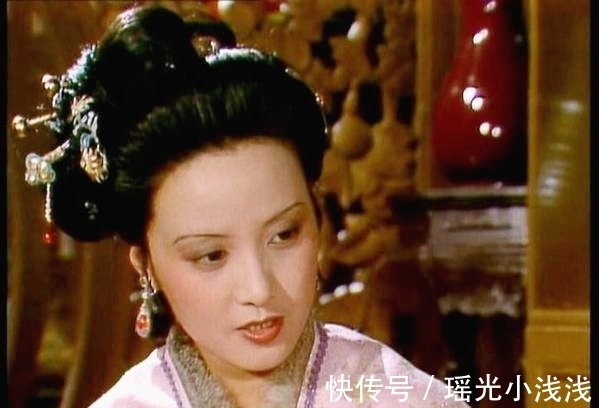 亲姑|被骗被用被抛弃，最惨莫过王熙凤！有个狠毒亲姑真是酸爽到家