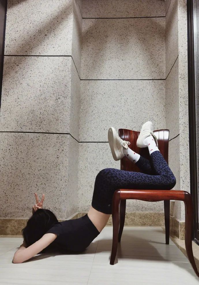 女星|杨幂为“漫画腰”道歉,撕开了女明星身材炒作的遮羞布