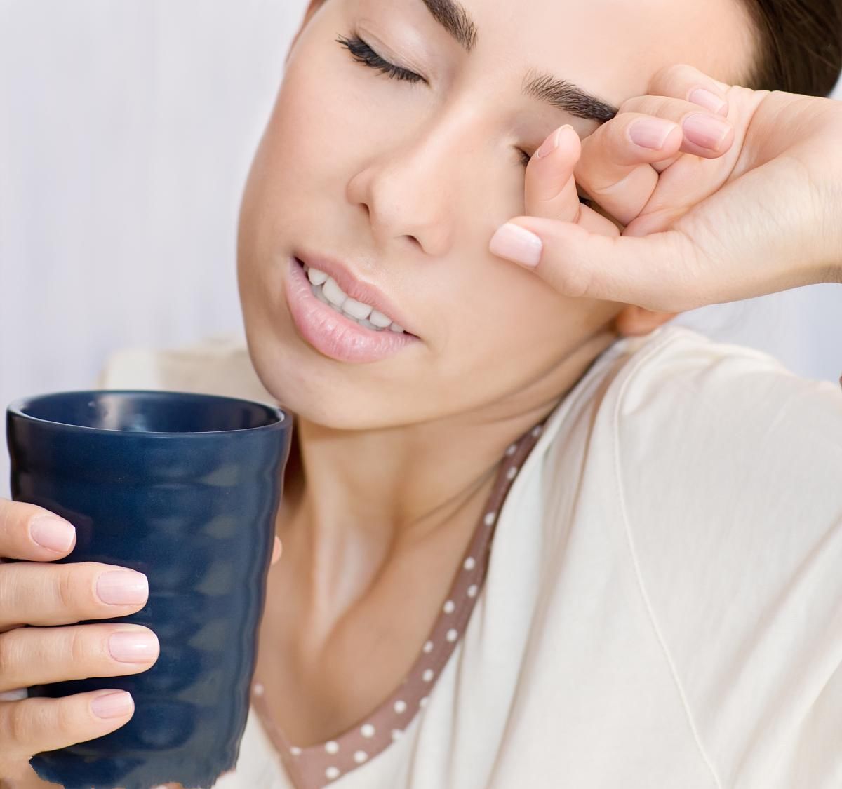 熬夜成瘾|不想一双眼毁掉整张脸,就戒掉几件事吧,不然真的很丑