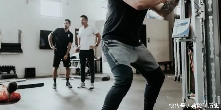 性能|用性能说话,拒绝花里胡哨!盘点5双高性能球鞋,球手不二之选