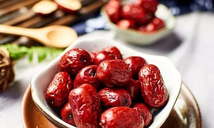 健脾|脾胃虚弱，气血不足，多吃3种食物，健脾祛湿，脾胃慢慢好起来