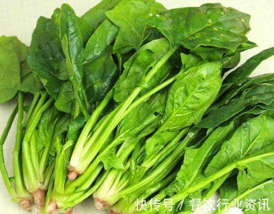 一日三餐|菜做对这一步,一点也不涩口,又鲜又嫩,真的太好吃了