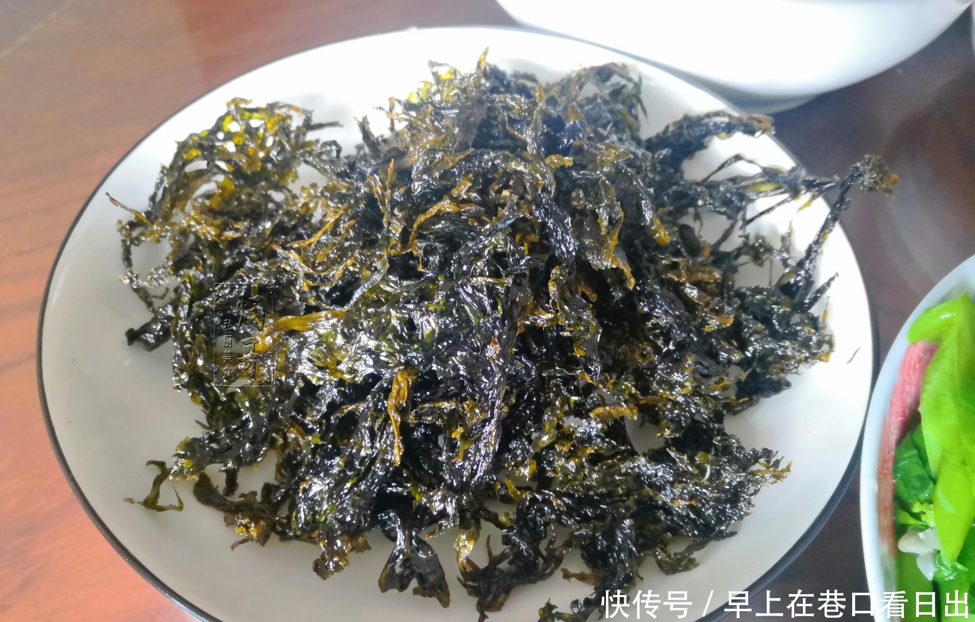 老妈带土特产进城,晒朋友圈火了,网友:最馋那萝卜干、豆腐乳!