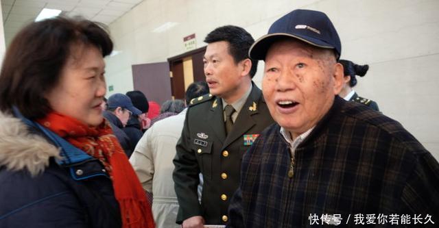 美国|张积慧 靠着骚操作 击败美国王牌飞行员 打破美军不可战胜的神话!