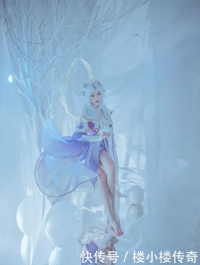 荣耀|王者荣耀COS美图嫦娥——清冷脱俗的寒月公主，无法言喻的美