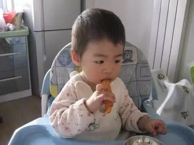 孩子|4岁男童不再长个,只因常吃4种食物,儿科医生很多孩子在吃