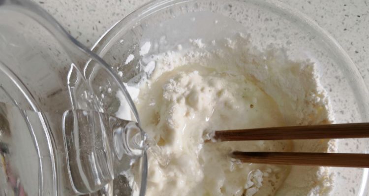 均匀|做了几十年的疙瘩汤,才知道个办法颗粒均匀,口感也更好