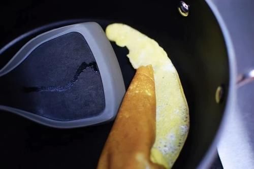 厨房好伙伴 一锅多用 知吾煮平底炒锅