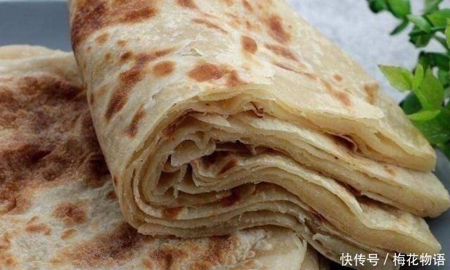 开水|烙饼别用凉水和开水,用“它”和面,软香又多层,放一星期也不硬