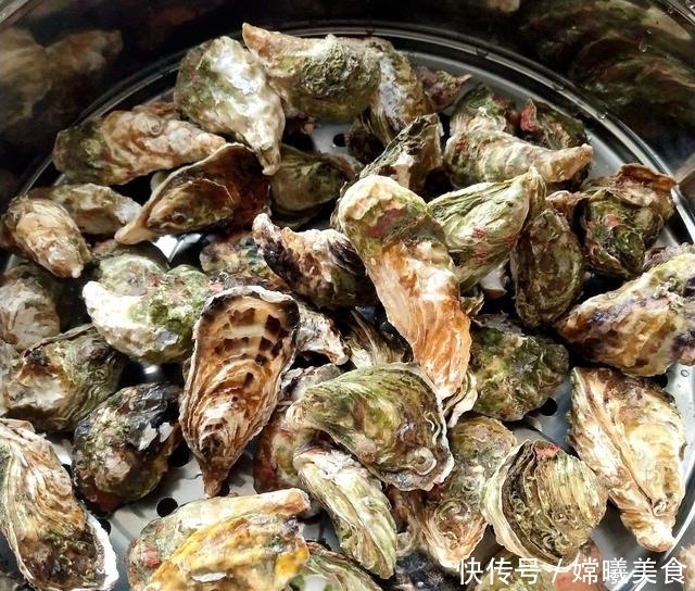 错水|蒸生蚝时,千万别用错水,掌握小窍门没有土腥味,生蚝肥嫩鲜美