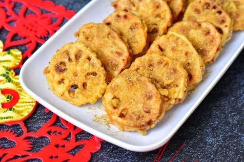  香酥炸藕合，又酥又糯，一口咬下去唇齿流香