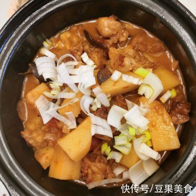 冲天|想要吃得健康,还是得吃#牛气冲天#西红柿土豆炖牛腩