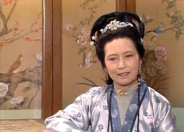 人生|红楼梦她是荣国府真正的人生赢家,连贾母都比不上她