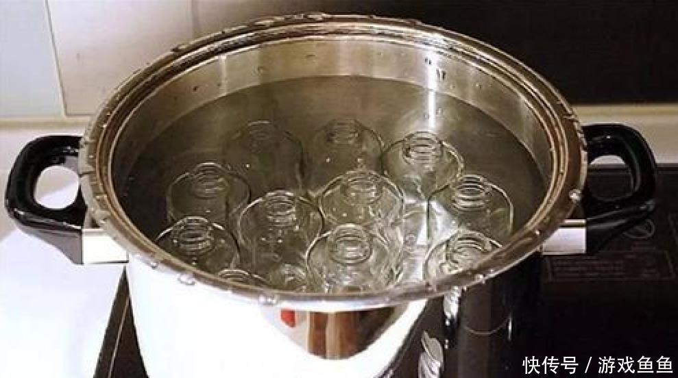 意料|热水烫碗筷真的消毒吗这种习惯真的健康吗答案出乎你的意料