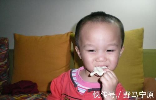 油炸食物|孩子睡觉前，宁可饿着也不能碰这三种食物，容易积食不长个