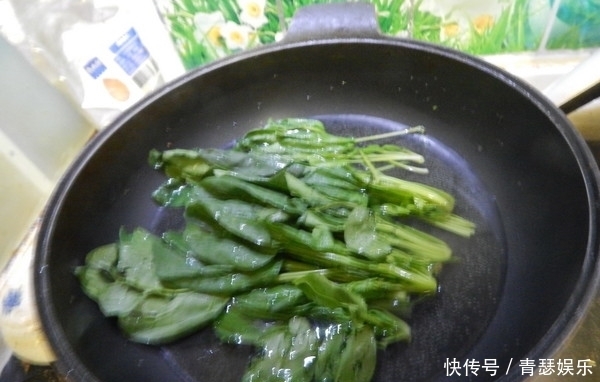 曾经是80年代最受欢迎的素菜,每家餐桌都有它,现在却少有人吃