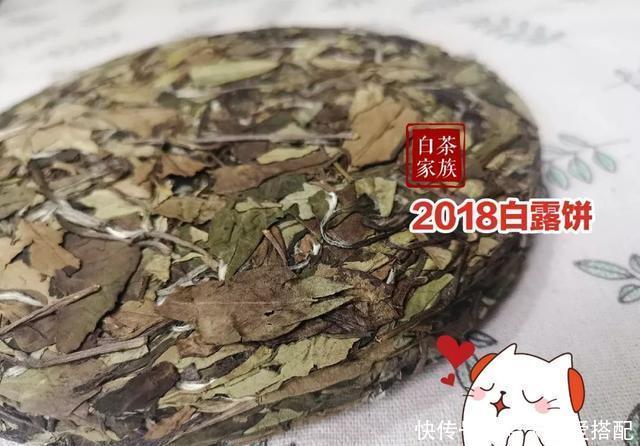白茶圈中有一对欢喜冤家:散茶和饼茶,究竟谁能博得茶友的欢心?
