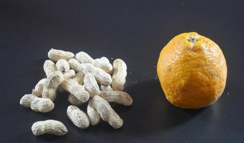 橘子皮|花生壳和橘子皮放在一起,这个用途太实用了,看完尽快提醒家里人