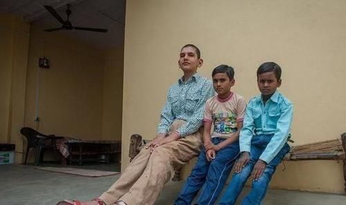 k8岁男孩身高198米,刚出生便打破两项纪录,希望继续长高