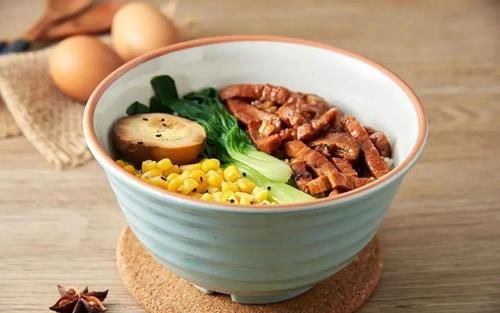  看完这7种吃法，我连续吃了一周米饭…...