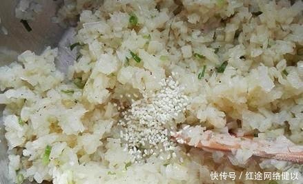  好吃|第一次用这种馅做饺子, 全家人抢着吃, 说太好吃了