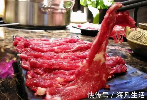 火锅|同样是牛肉，为啥牛排吃一块就饱，火锅涮一头牛都会觉得不够吃？