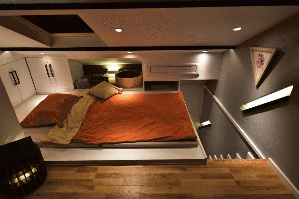 纸片楼|最薄处仅有20厘米的“纸片楼”,经过爆改,竟变成了花园复式