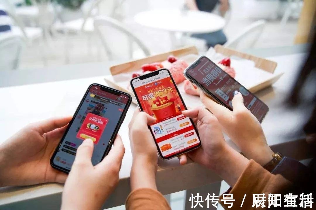 退出|实体店生意难做，很多人选择“退出”，电商该不该“背锅”？